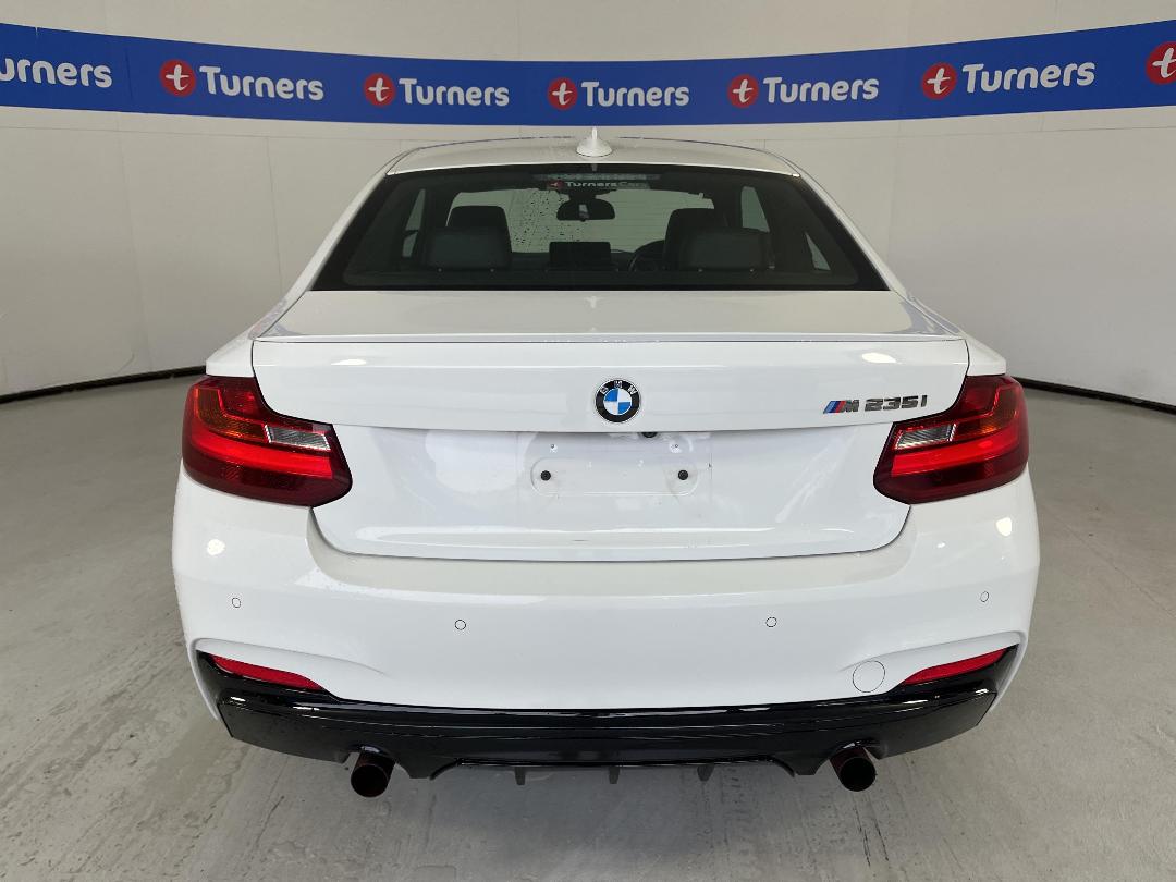 Photo '6' of BMW M235I