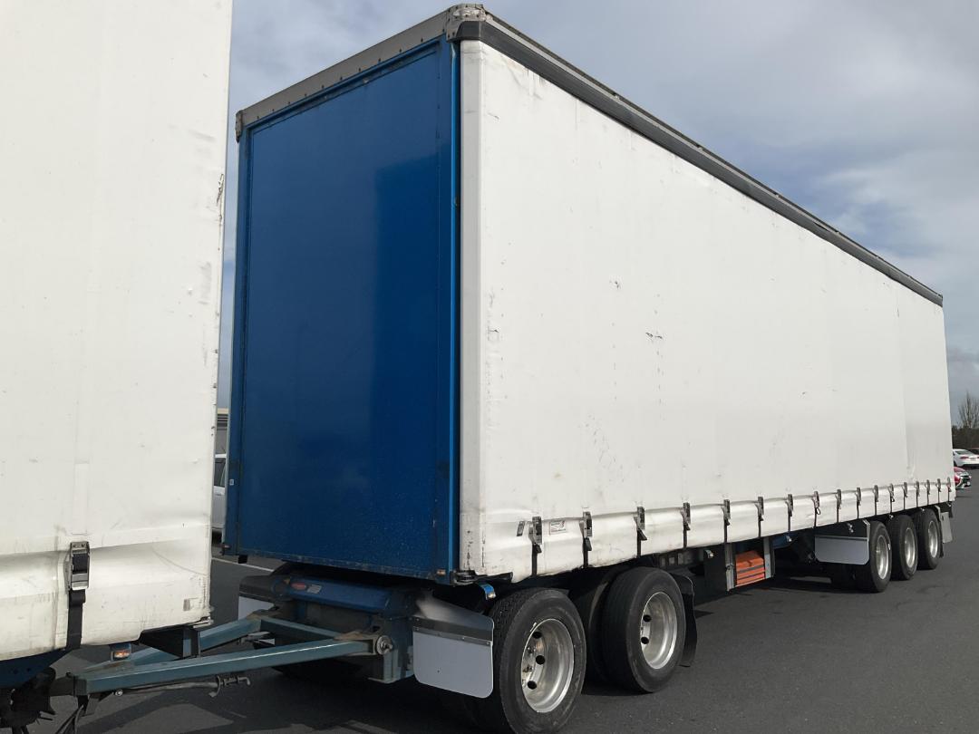 Photo '13' of DOMETT E2001 H Curtainsider Full Photo '13' of DOMETT E2001 H Curtainsider Full