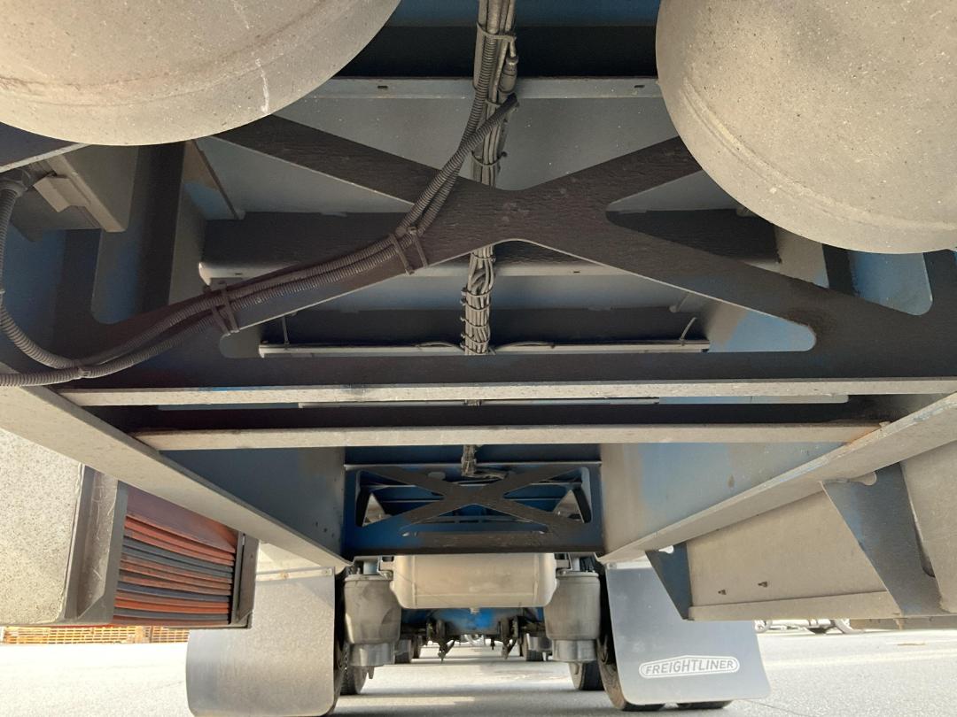 Photo '27' of DOMETT E2001 H Curtainsider Full Photo '27' of DOMETT E2001 H Curtainsider Full