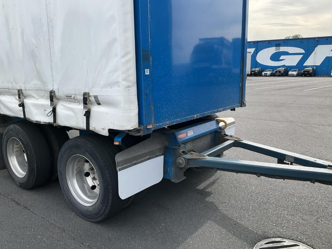 Photo '22' of DOMETT E2001 H Curtainsider Full Photo '22' of DOMETT E2001 H Curtainsider Full