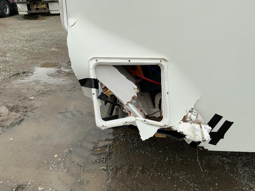 Photo '14' of Factory Built Elddis Majestic Motorhome