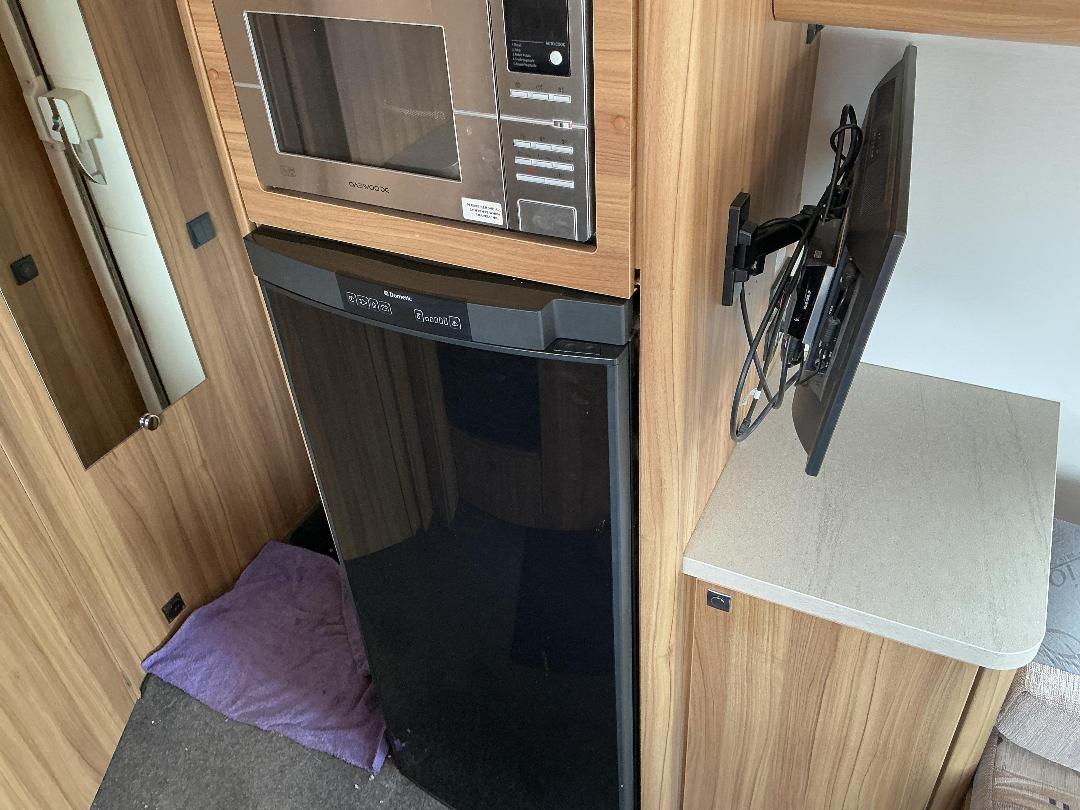 Photo '20' of Factory Built Elddis Majestic Motorhome