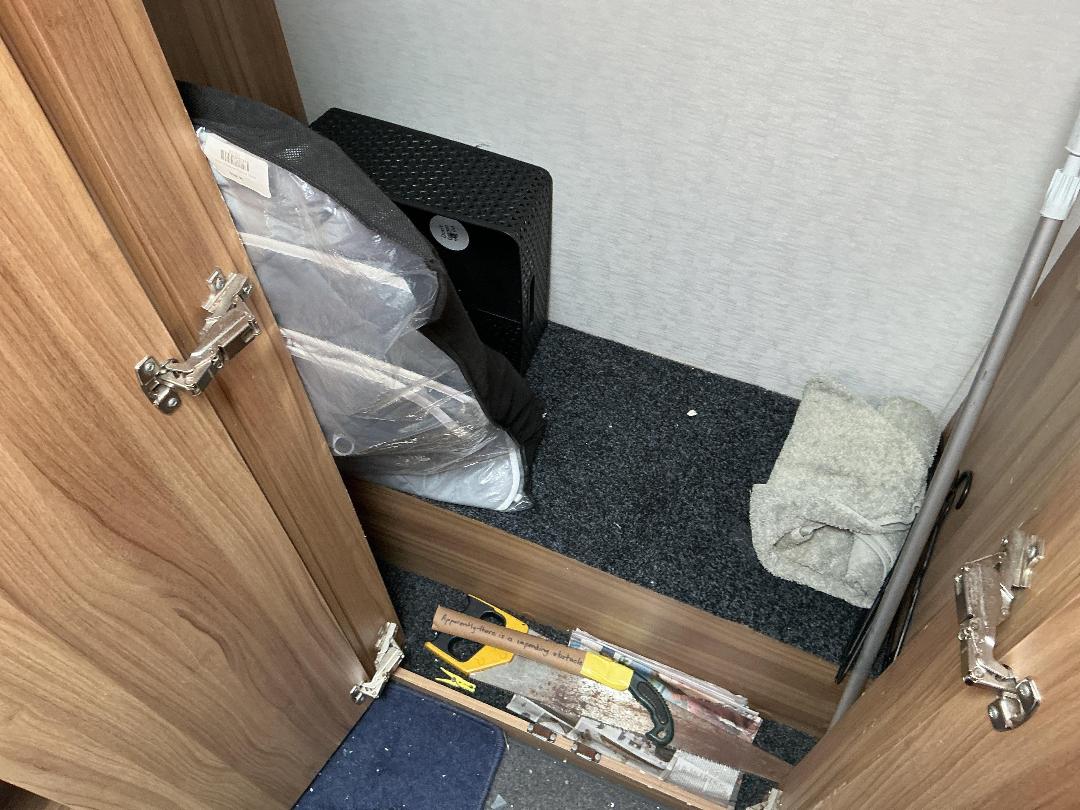 Photo '25' of Factory Built Elddis Majestic Motorhome