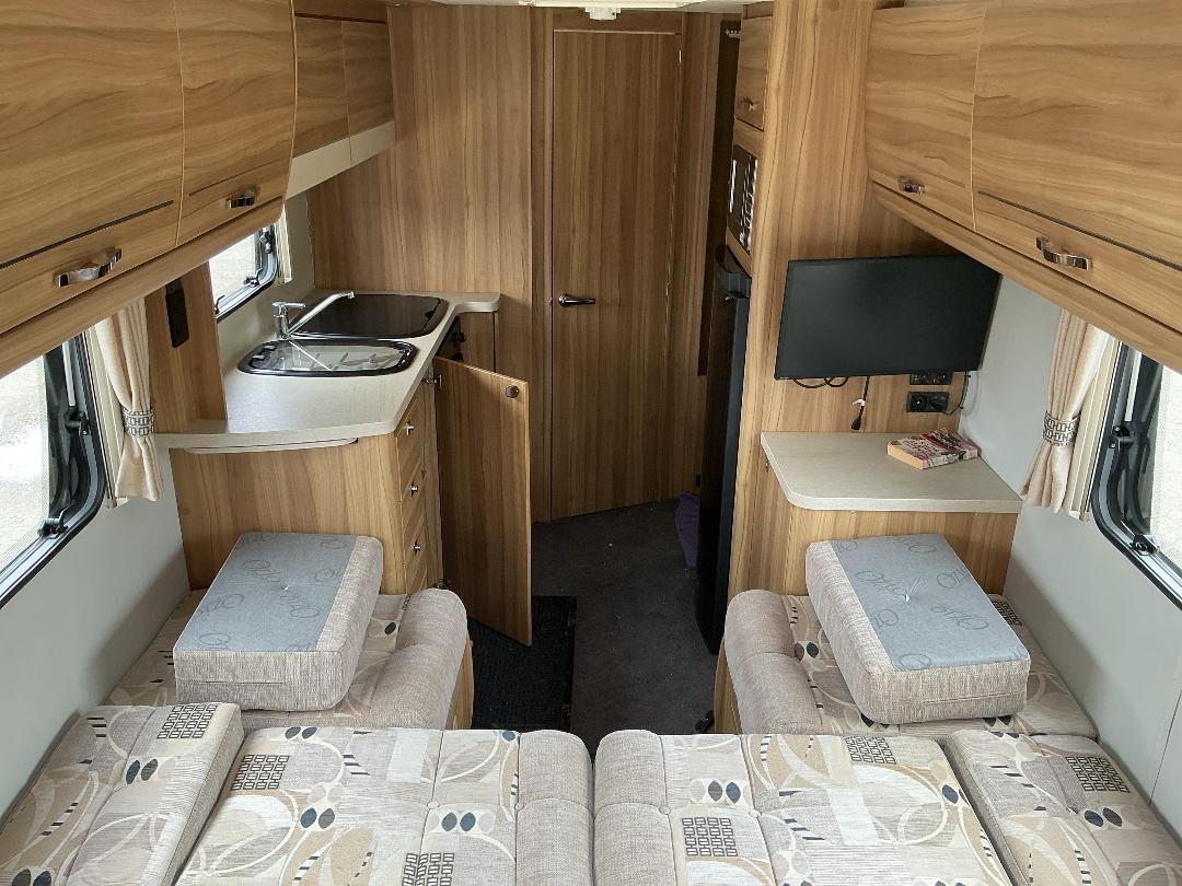 Photo '18' of Factory Built Elddis Majestic Motorhome