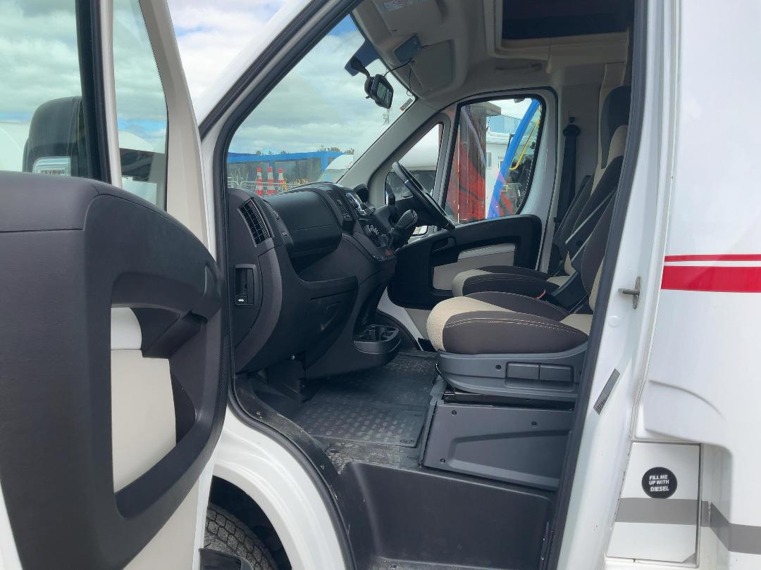 Photo '11' of Fiat Ducato Auto-Roller Motorhome