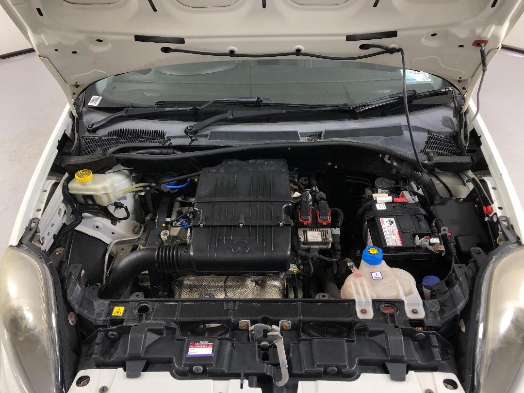 Photo '13' of Fiat Punto