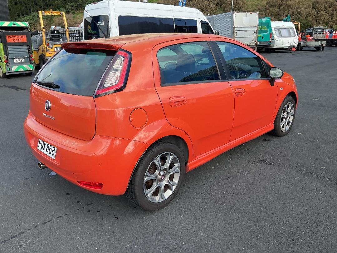 Photo '2' of Fiat Punto Lounge