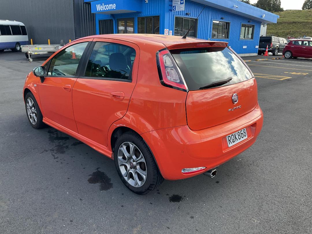 Photo '3' of Fiat Punto Lounge