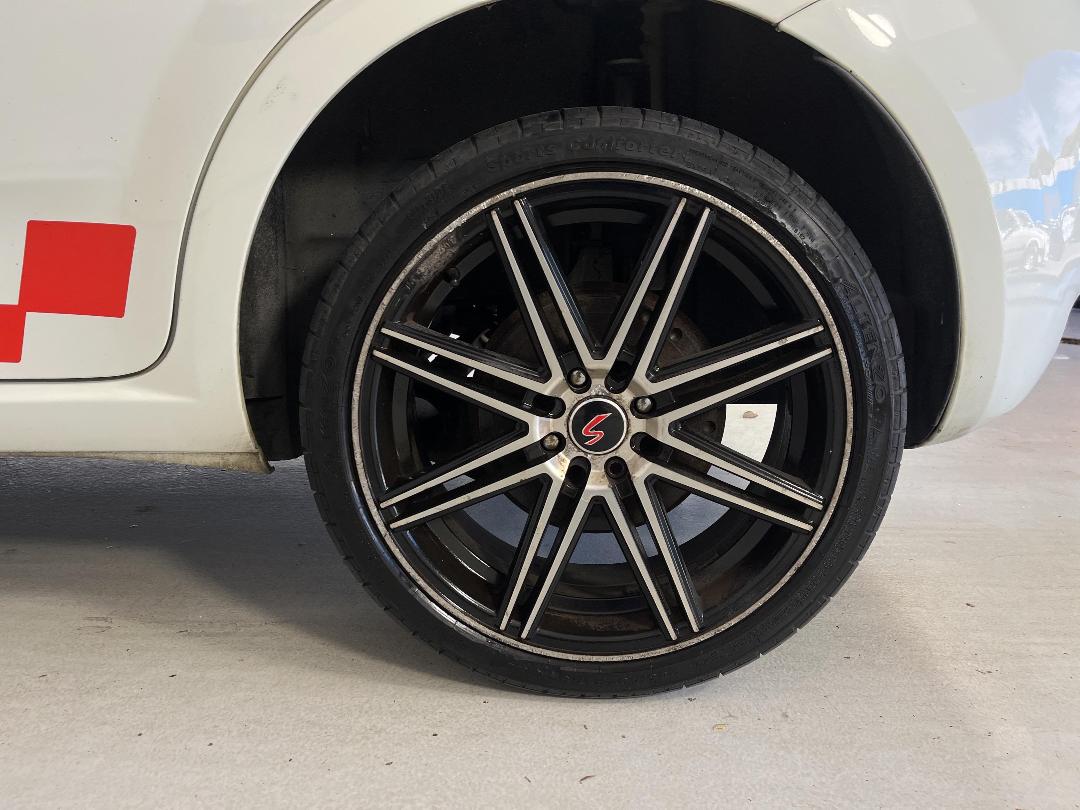 Photo '11' of Fiat Punto