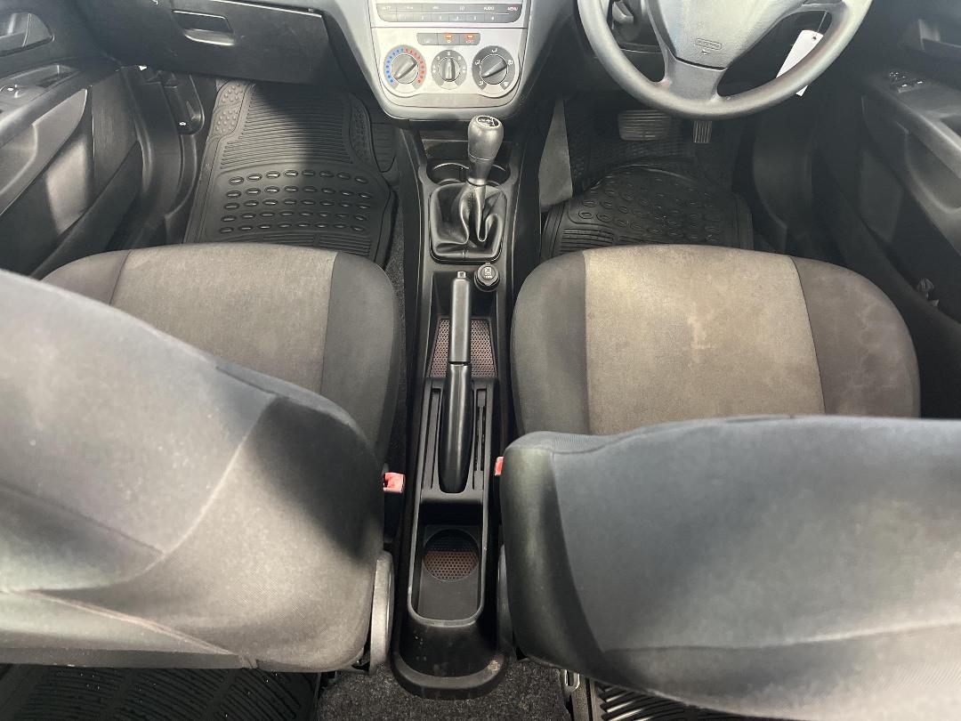 Photo '18' of Fiat Punto