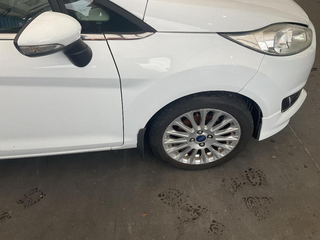 Photo '2' of Ford Fiesta Sport