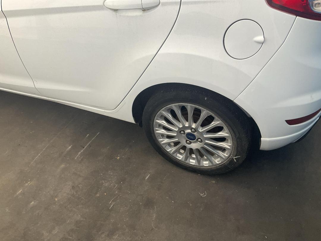 Photo '10' of Ford Fiesta Sport