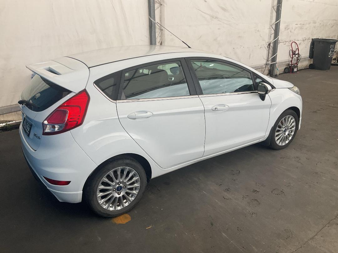 Photo '11' of Ford Fiesta Sport