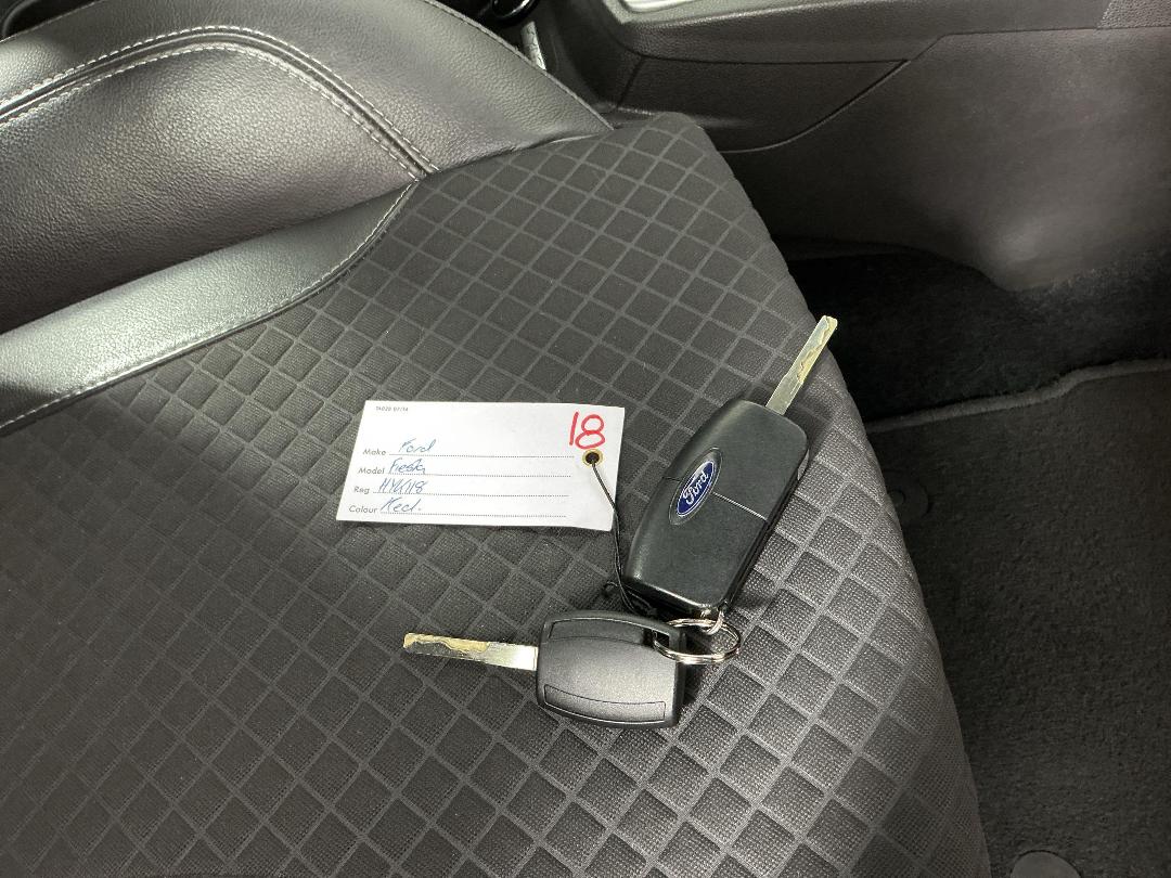 Photo '22' of Ford Fiesta