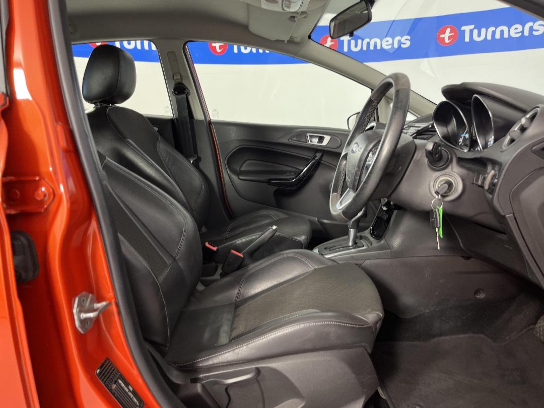 Photo '16' of Ford Fiesta