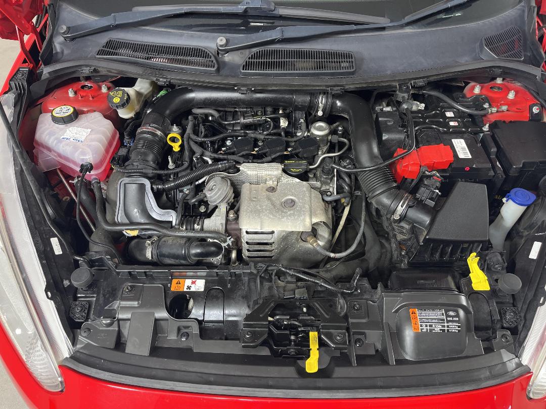 Photo '13' of Ford Fiesta