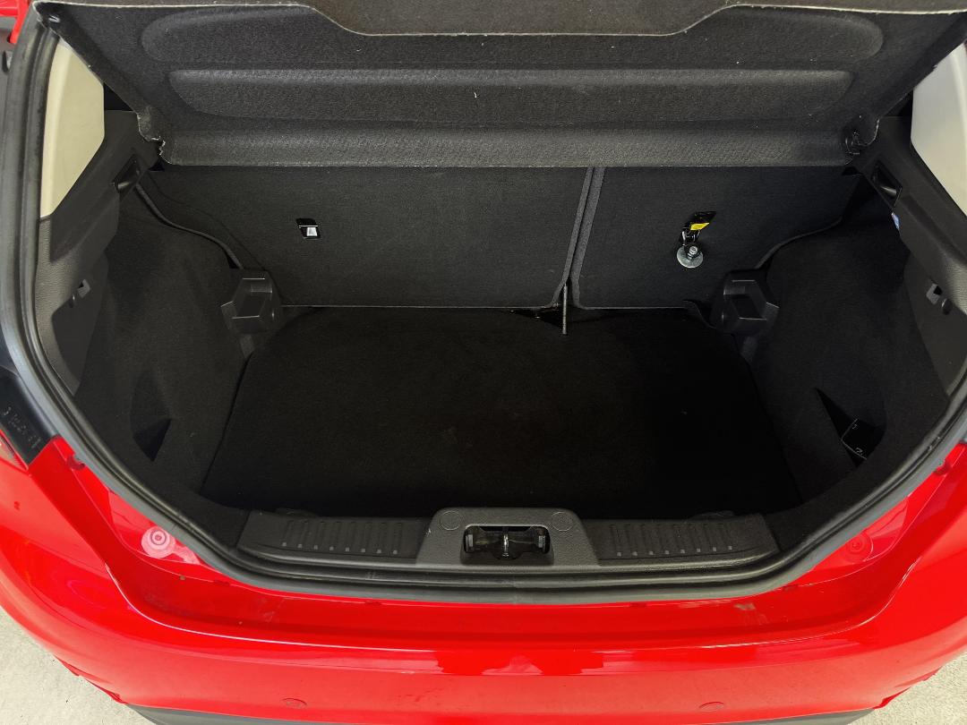 Photo '14' of Ford Fiesta