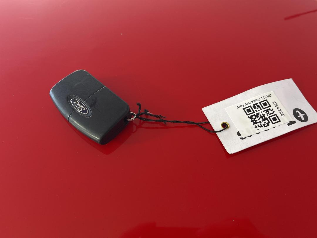 Photo '22' of Ford Fiesta