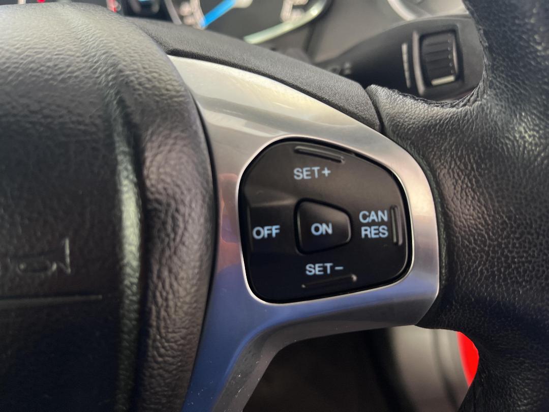 Photo '25' of Ford Fiesta