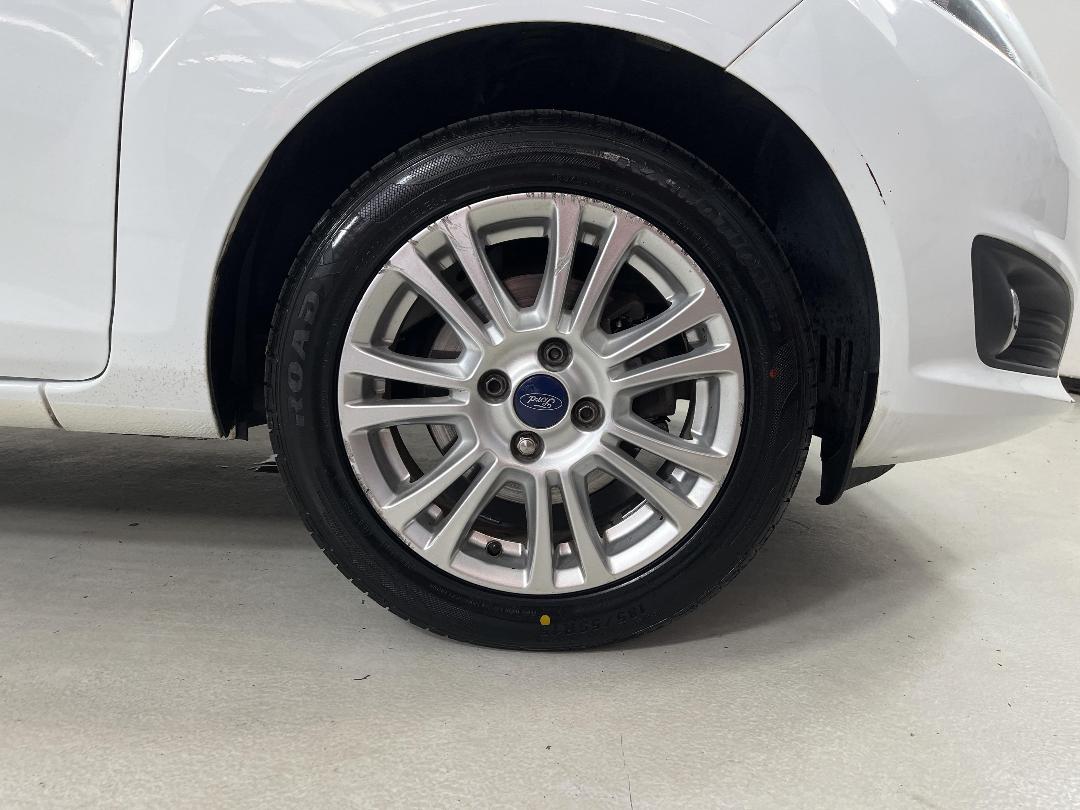 Photo '9' of Ford Fiesta