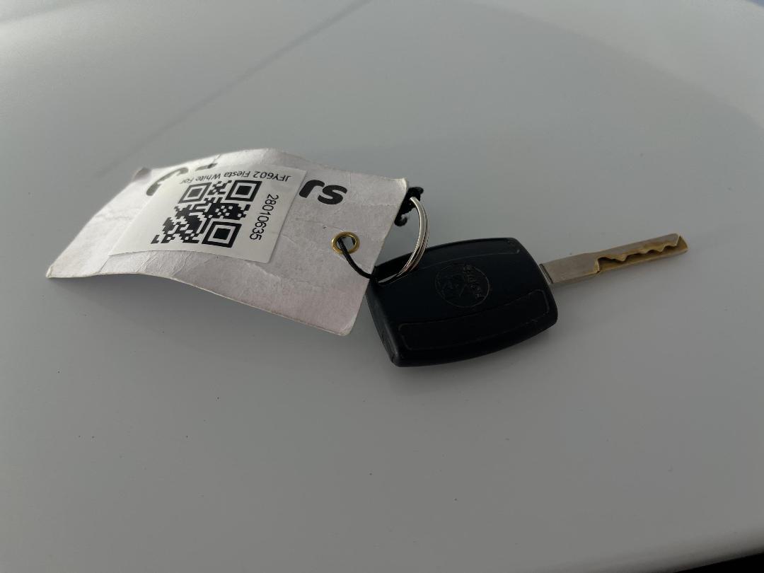 Photo '22' of Ford Fiesta