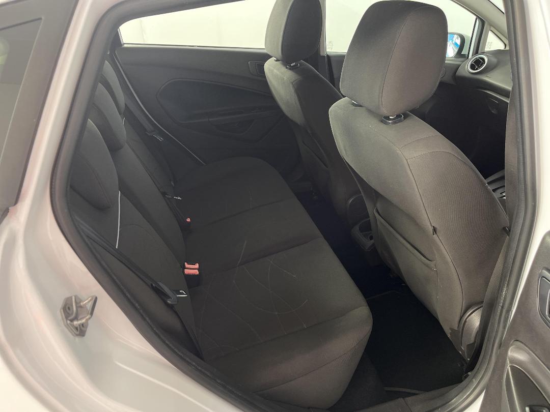 Photo '20' of Ford Fiesta