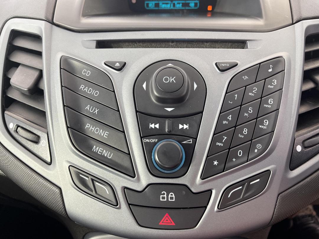 Photo '28' of Ford Fiesta