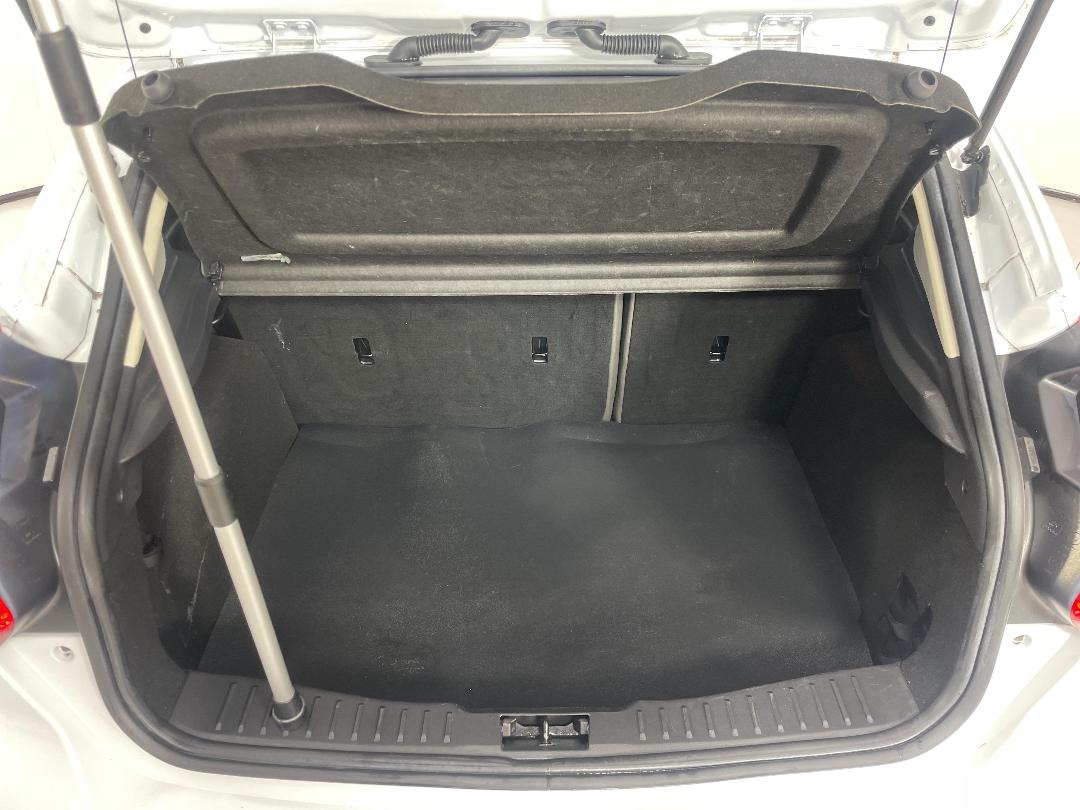 Photo '14' of Ford Focus