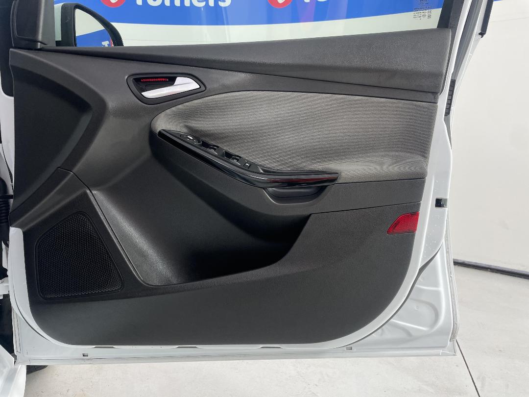 Photo '15' of Ford Focus