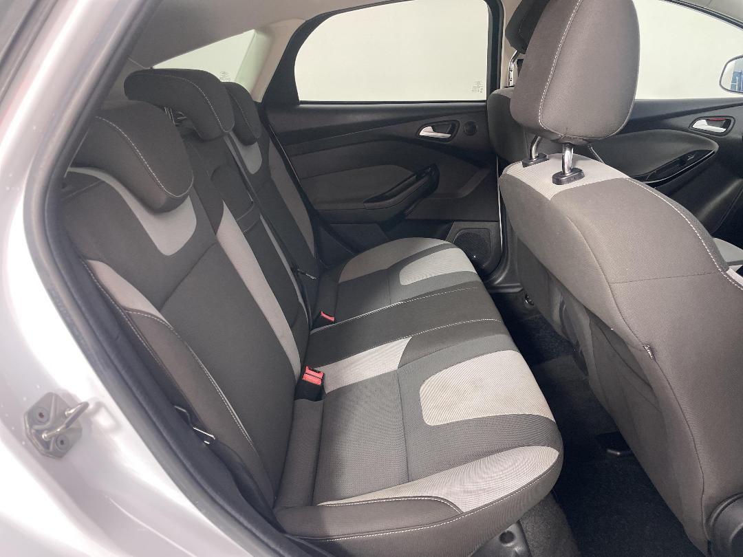 Photo '20' of Ford Focus