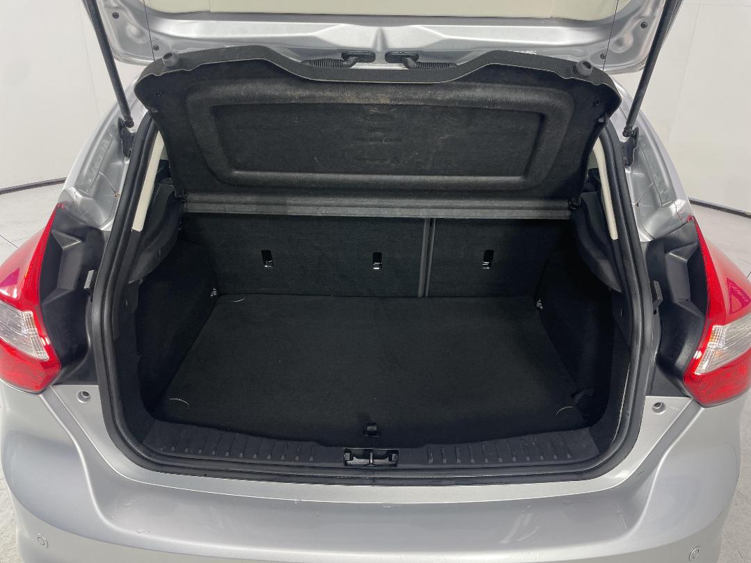 Photo '14' of Ford Focus Photo '14' of Ford Focus