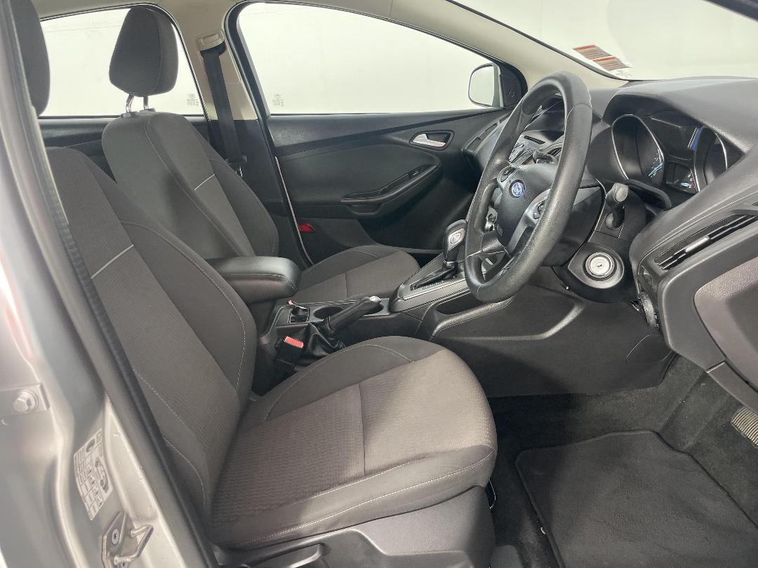 Photo '16' of Ford Focus Photo '16' of Ford Focus