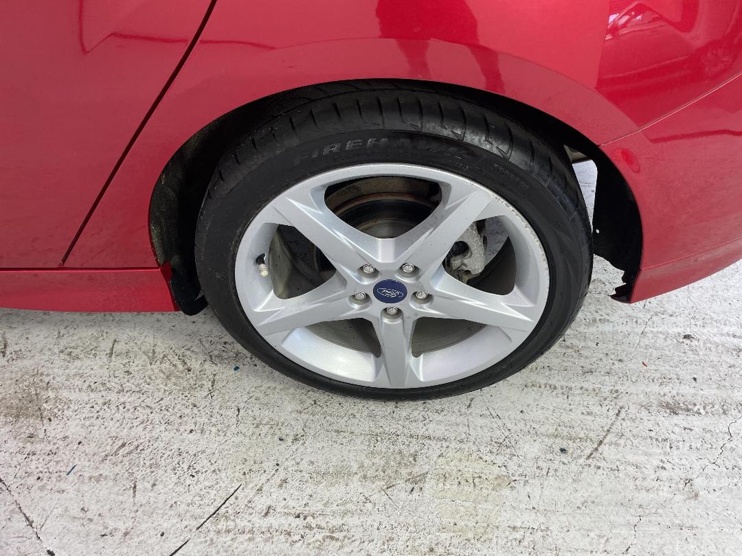 Photo '11' of Ford Focus