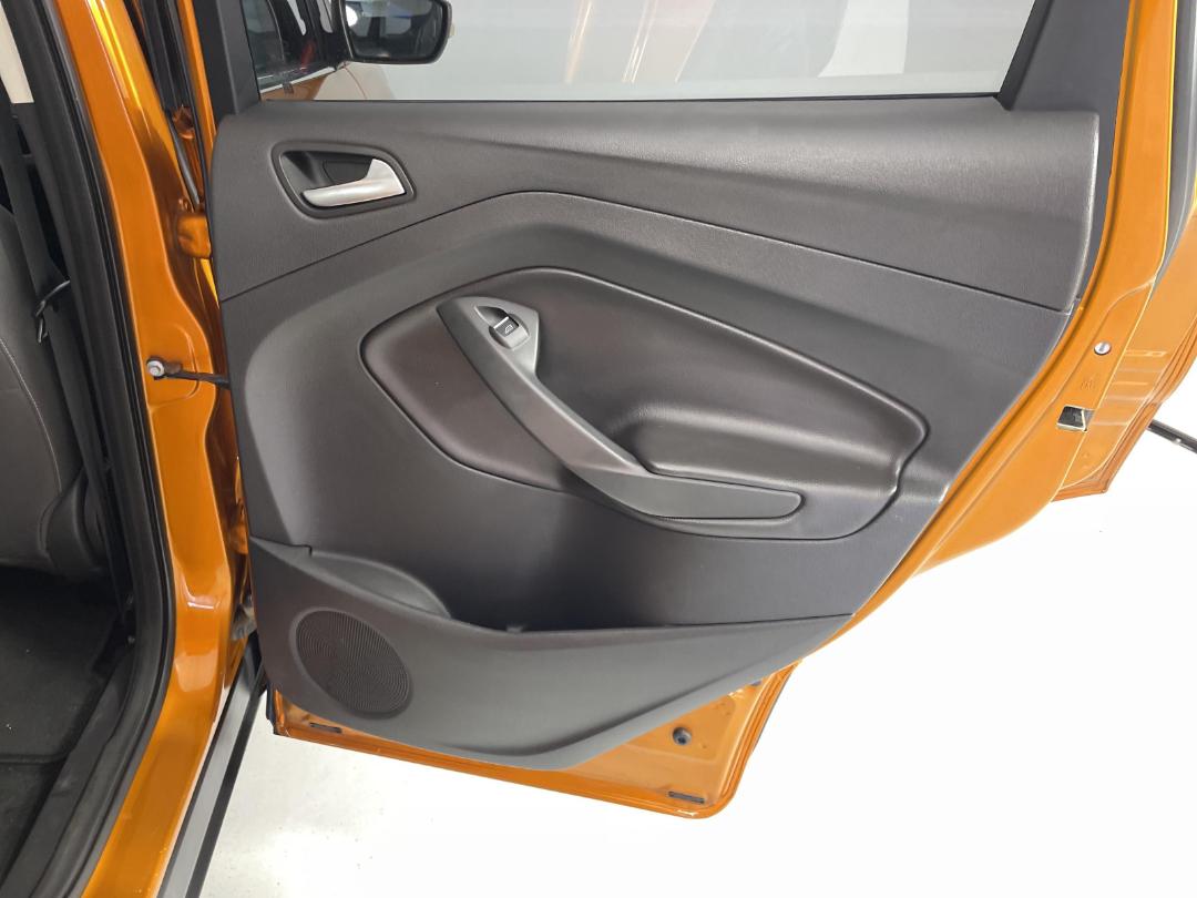 Photo '17' of Ford Kuga Ambiente FWD Petrol