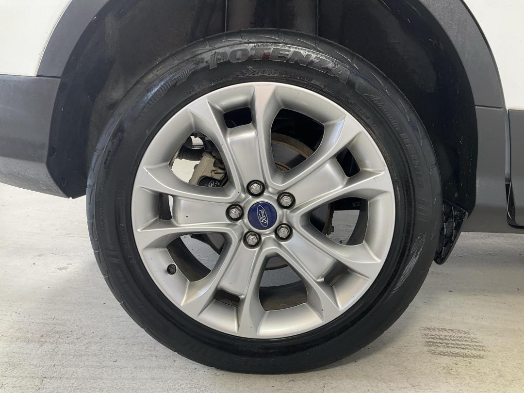 Photo '12' of Ford Kuga