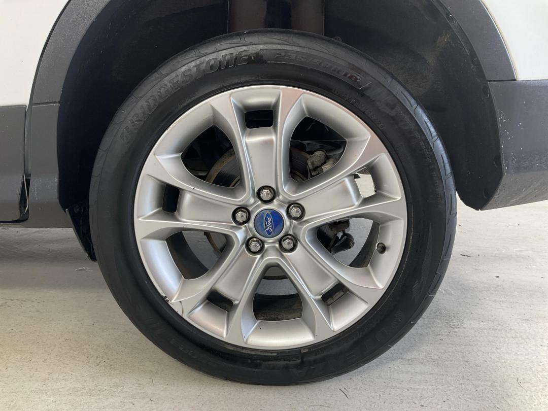 Photo '11' of Ford Kuga