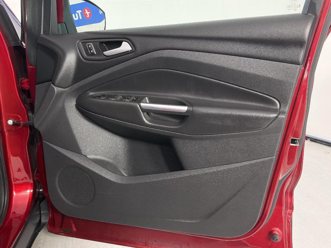 Photo '15' of Ford Kuga Photo '15' of Ford Kuga