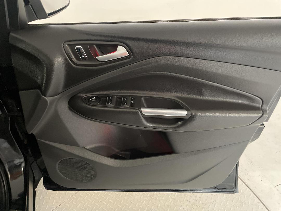 Photo '15' of Ford Kuga Photo '15' of Ford Kuga