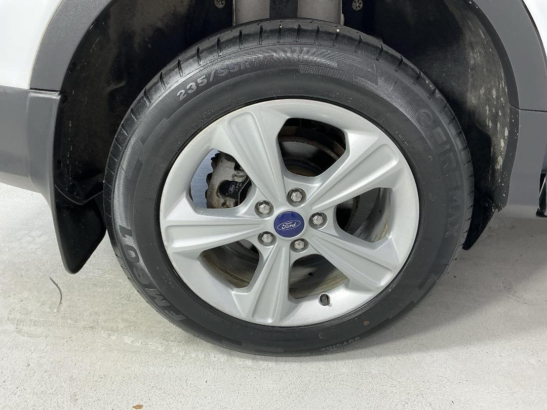 Photo '12' of Ford Kuga