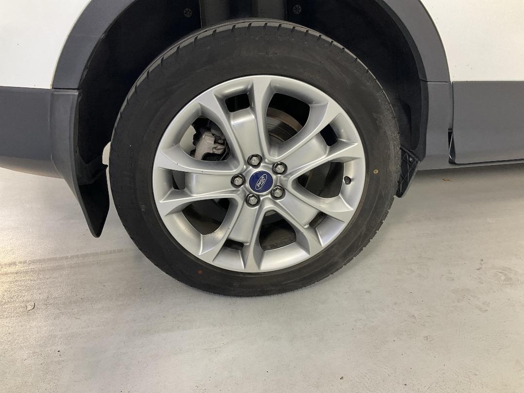 Photo '12' of Ford Kuga