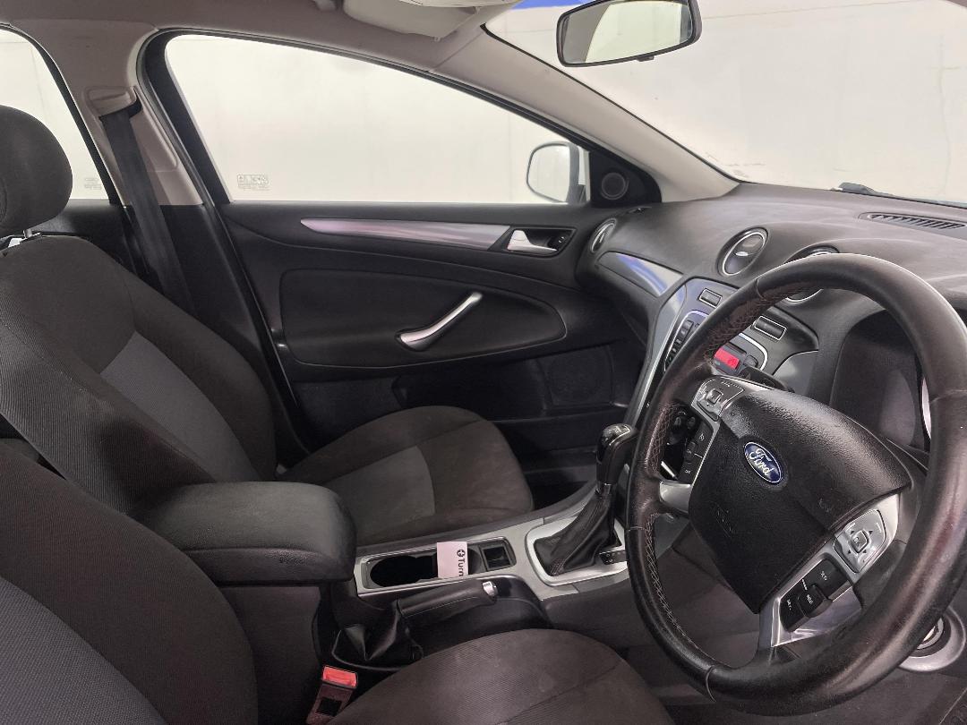 Photo '16' of Ford Mondeo