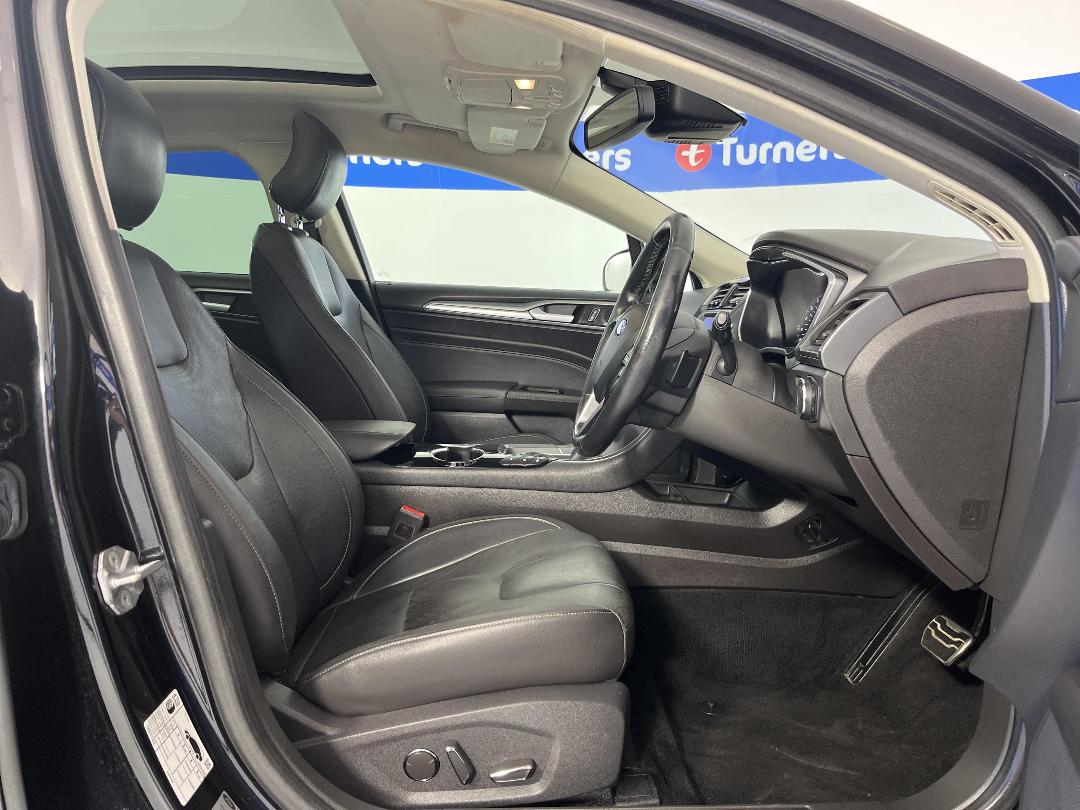 Photo '16' of Ford Mondeo