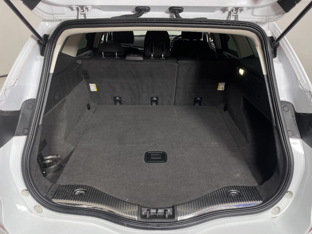 Photo '14' of Ford Mondeo