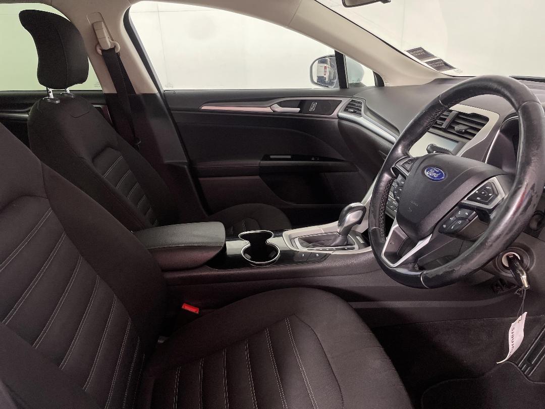 Photo '16' of Ford Mondeo