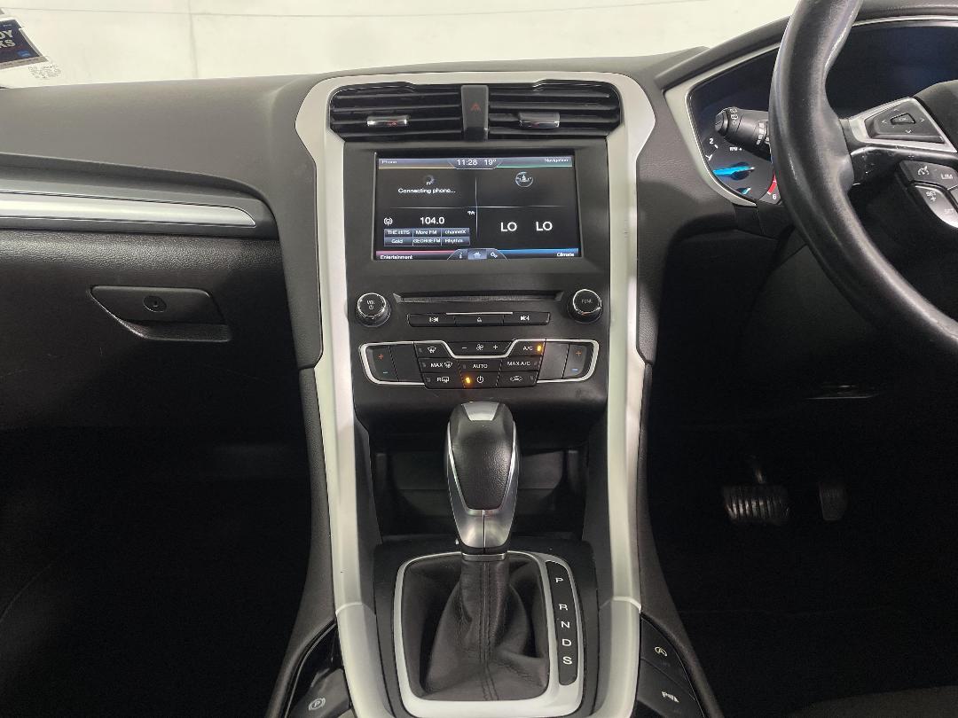 Photo '18' of Ford Mondeo