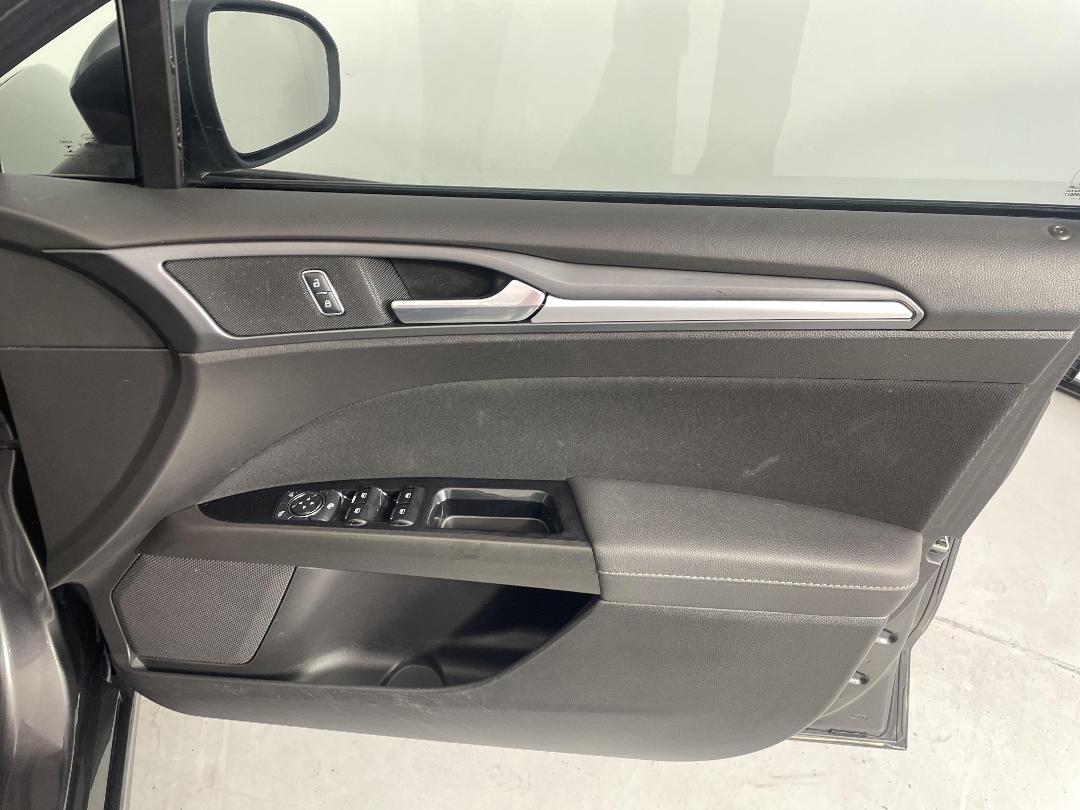 Photo '15' of Ford Mondeo