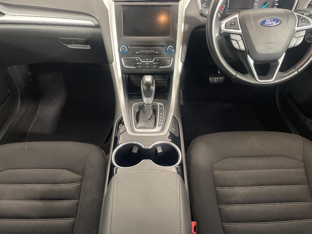 Photo '18' of Ford Mondeo