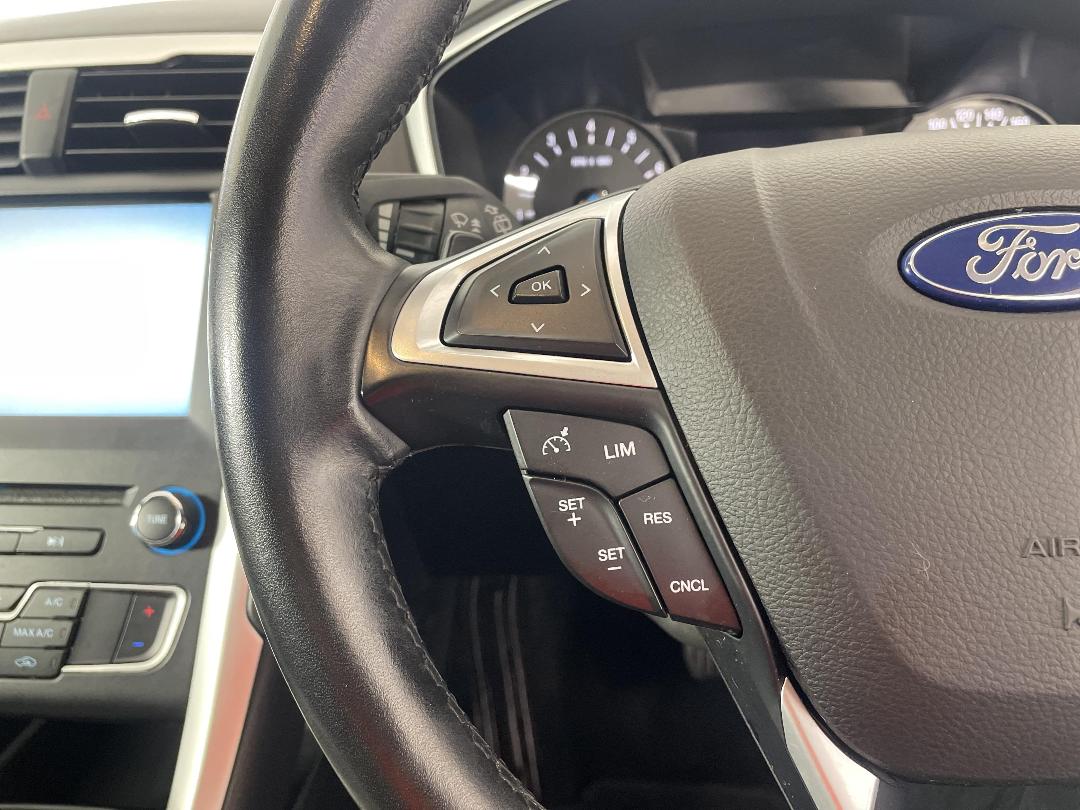 Photo '25' of Ford Mondeo