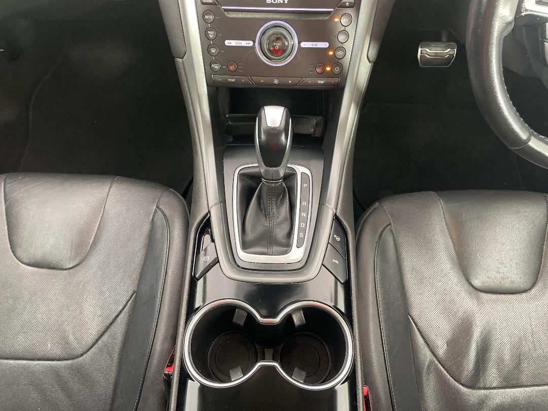 Photo '18' of Ford Mondeo