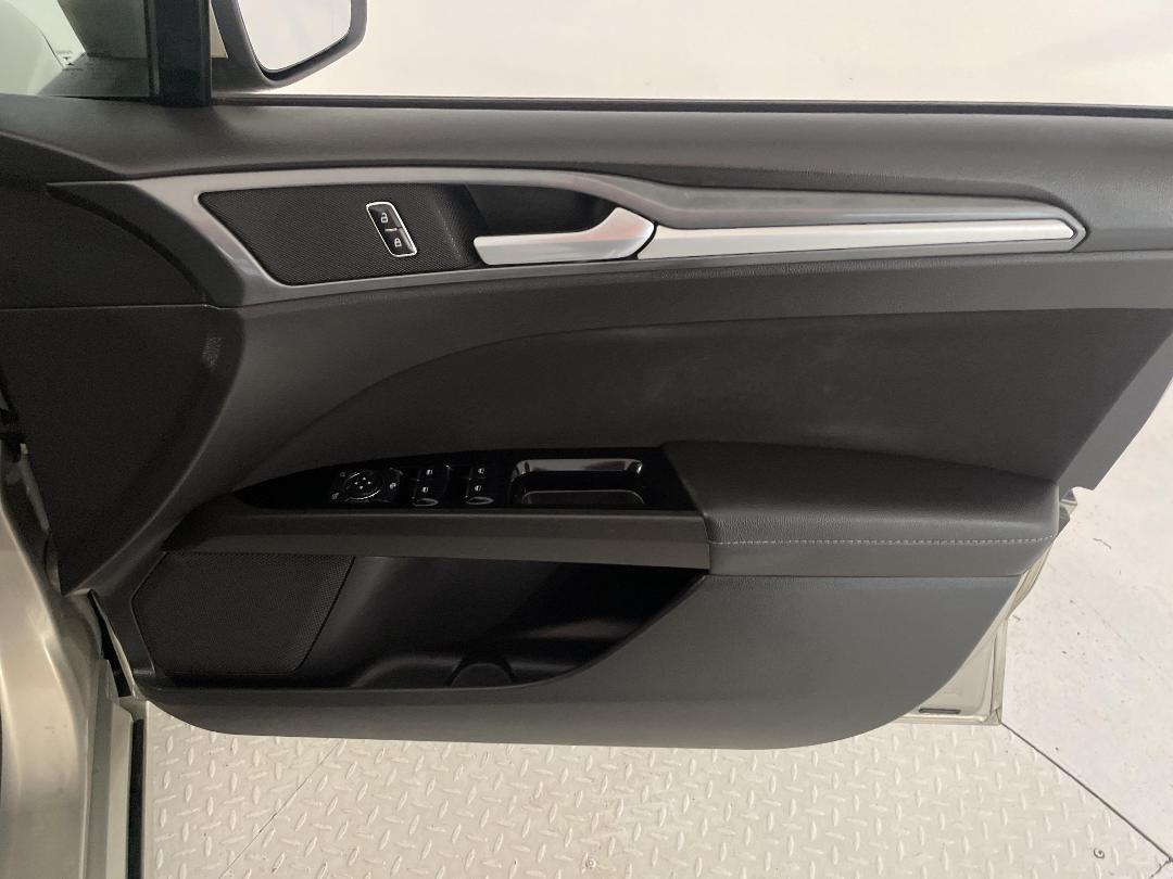 Photo '15' of Ford Mondeo